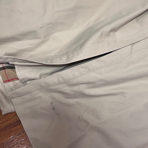 Men’s Vintage Burberrys Trench Coat - Picture 13 of 14